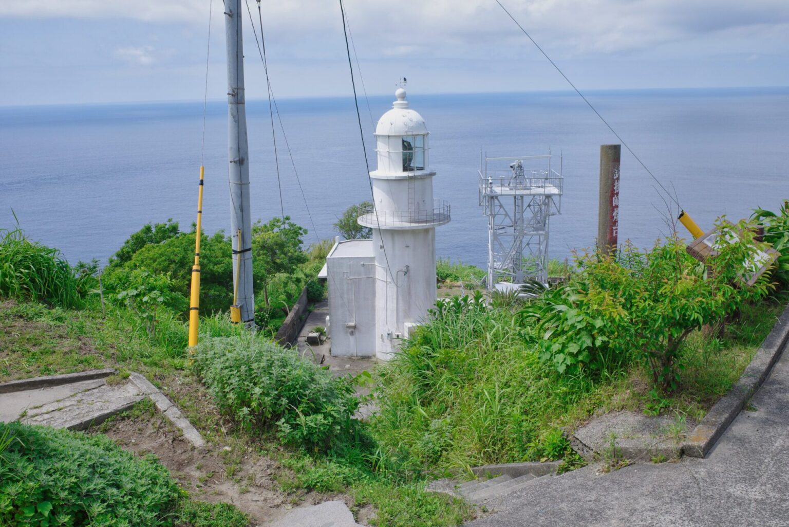 釣掛埼灯台（下甑島）