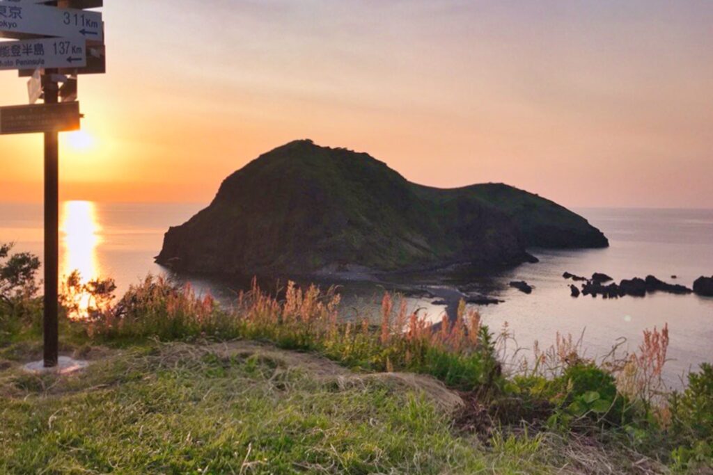 二つ亀 佐渡島