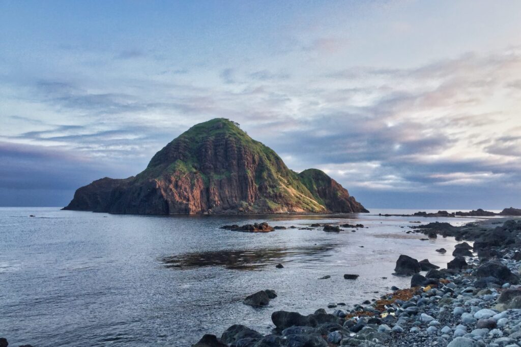 二つ亀 佐渡島