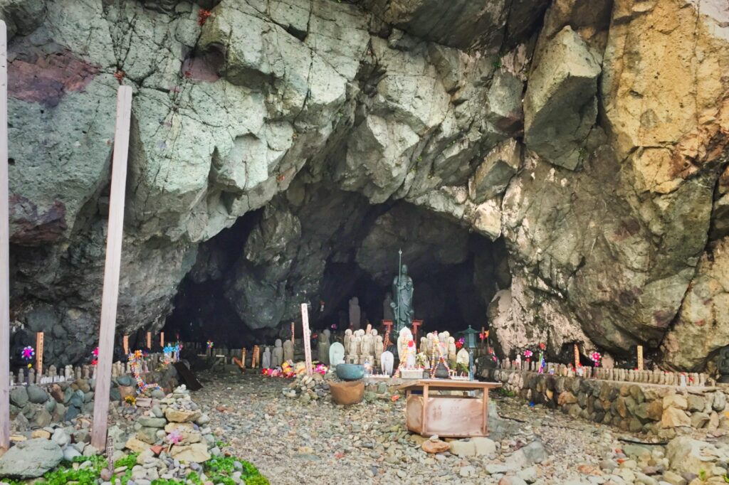 賽の河原 海府海岸 佐渡島