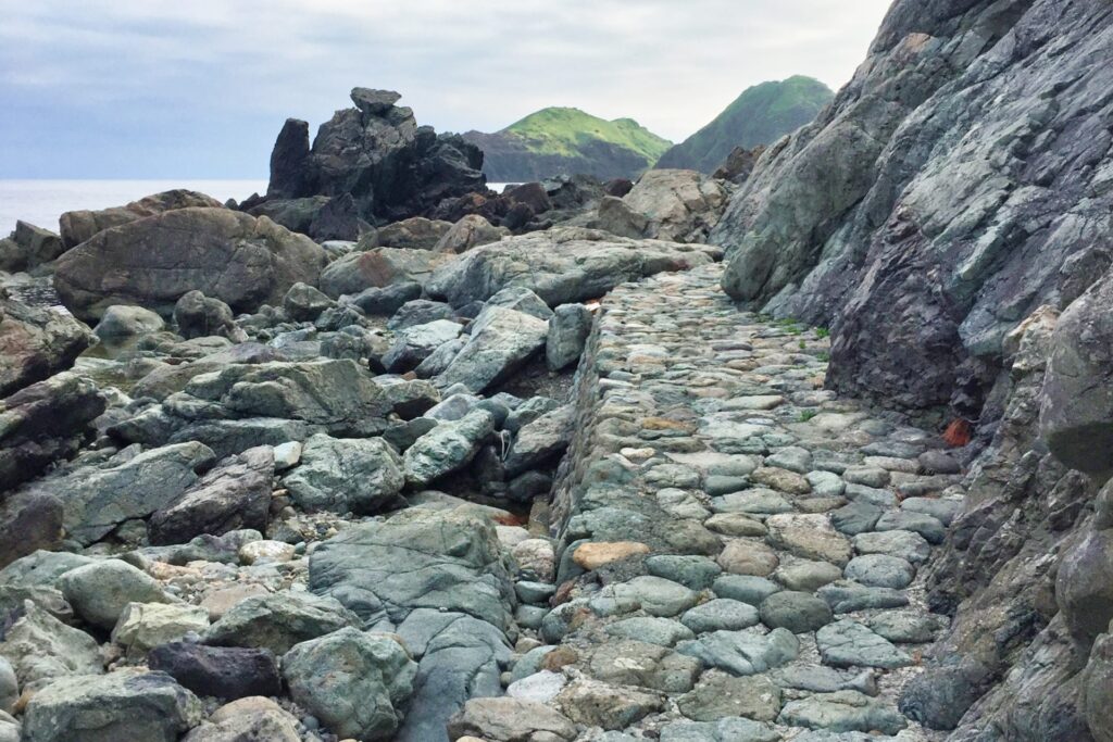 佐渡海府海岸の遊歩道