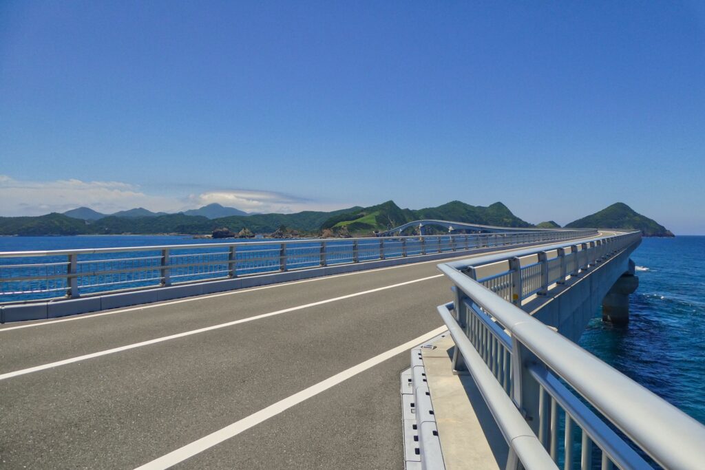 甑大橋 中甑島から